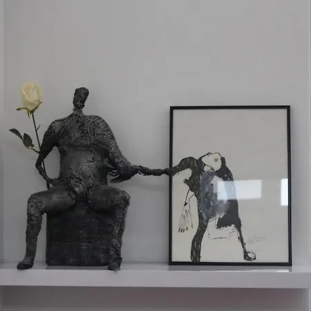 Banana Youth Apartment