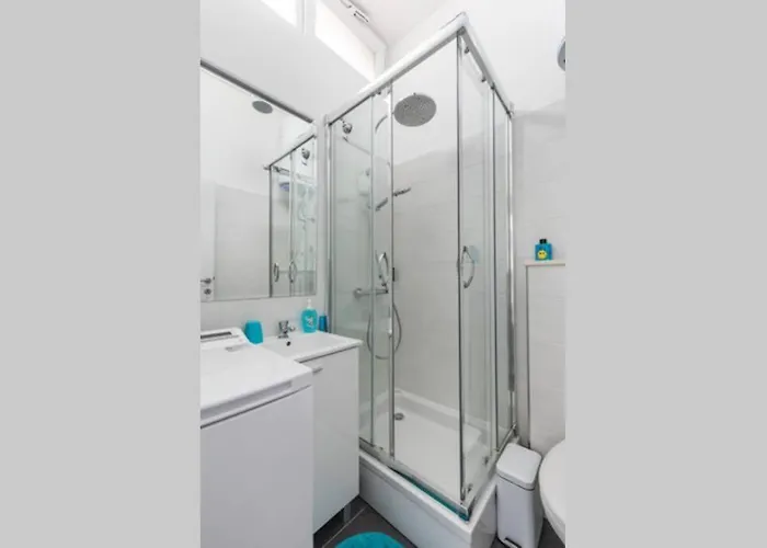 Banana Youth Apartment *