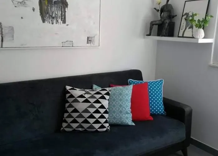 Apartment Banana Youth